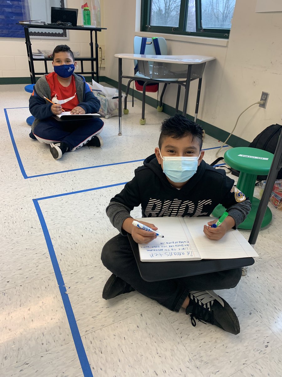 MsPflager's tweet photo. We LOVE being back at school in person!!! We might have to stay in our squares, but flexible seating options help us stay focused and stay in our space. Thanks @lepbadini !!! https://t.co/eVkHlR5PRL