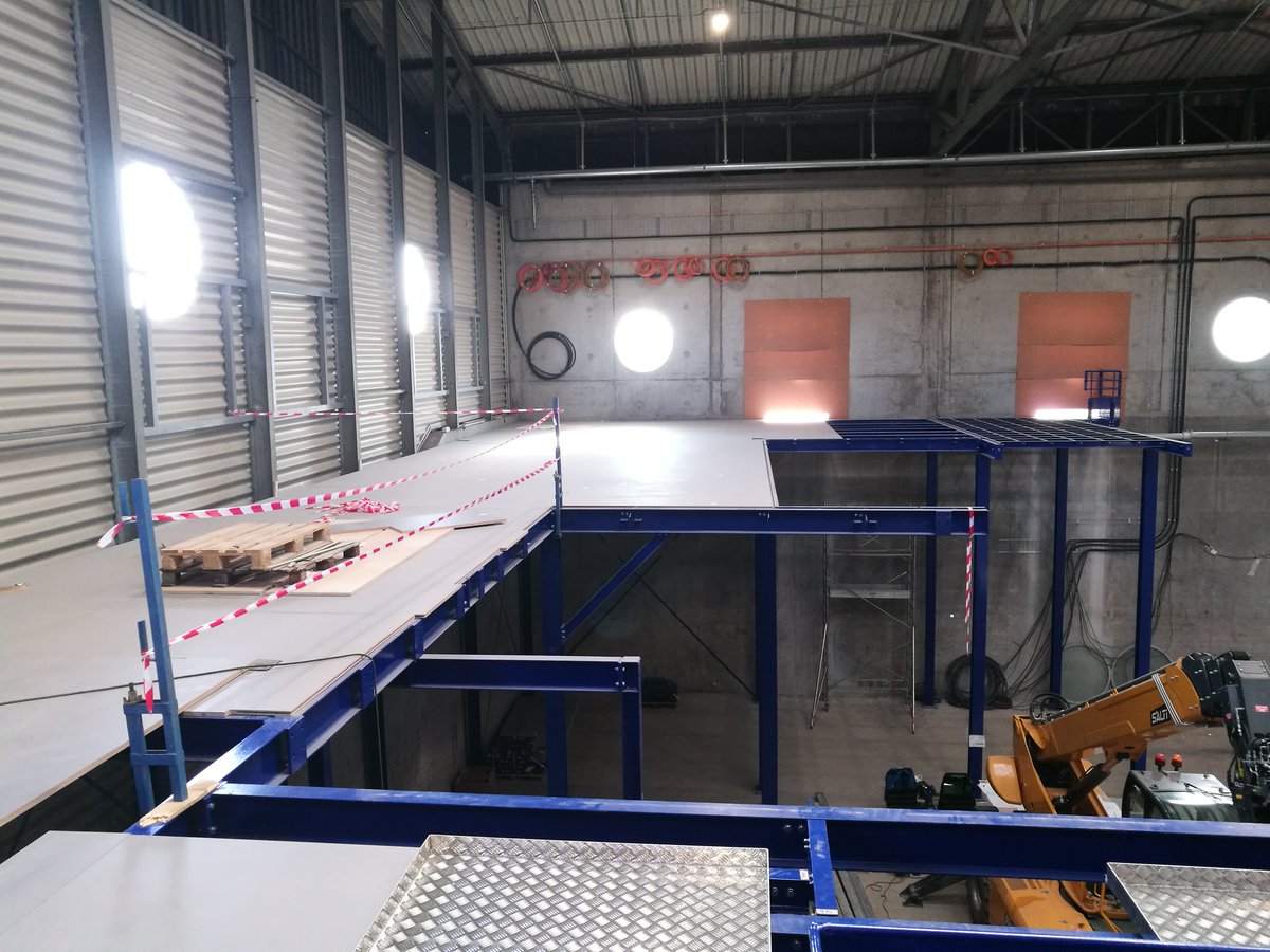 Setom27's tweet photo. Les travaux pour la construction du nouveau centre de tri de l'Agglo Seine-Eure, du Sygom et du SETOM se poursuivent. ♻👍

En savoir plus :
▶ https://t.co/mQBcPAsW9R https://t.co/8YX5bnCHGm