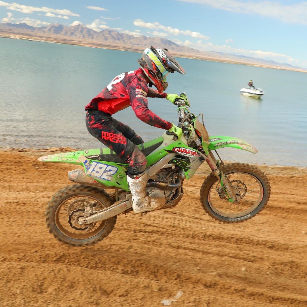 Looking to make waves in Lake Havasu, the <a href="/pckawasaki/">Precision Concepts Race Team</a> riders are ready for this weekend’s <a href="/WORCS_Racing/">WORCS Racing</a> event. 🌊
#TeamGreen #RaceKX #OffRoadRacing #KX450X #KX250X