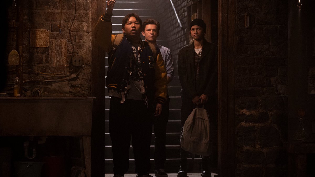 spideysnews's tweet photo. It appears that SPIDER-MAN: NO WAY HOME has wrapped production. 

The highly-anticipated film is set to explore the Multiverse, &amp; will feature fan-favorites Doctor Strange, Electro, Doc Ock &amp; Daredevil. 

No Way Home hits theaters this Christmas! 

#SpiderManNoWayHome https://t.co/juGPkplTDl