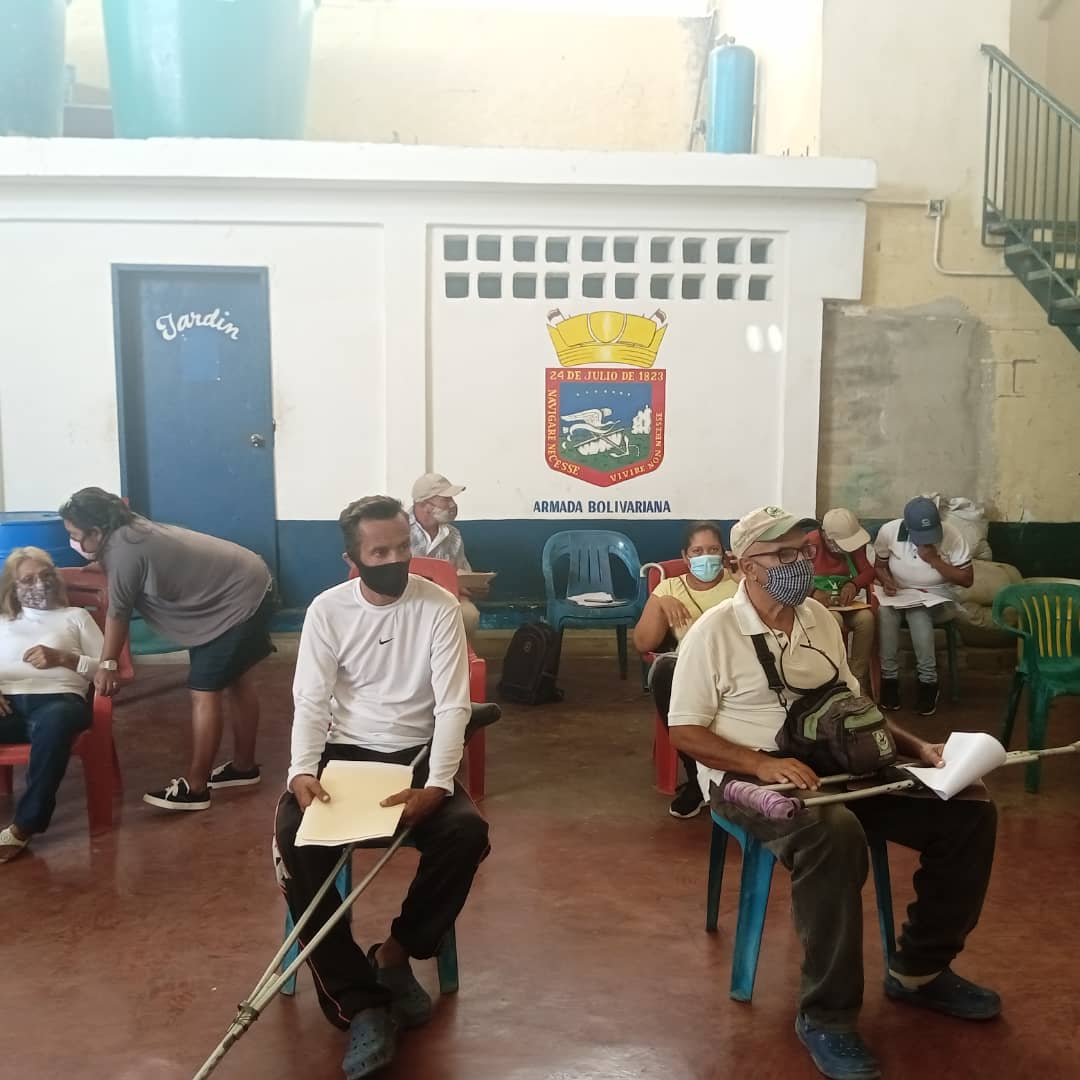 morrocoytuyo's tweet photo. #Enterate||  Inició el operativo para la actualización de los prestadores de servicios del PN Morrocoy.
El objetivo principal de esta acción es poder regular y respetar la capacidad de carga de cada isla.
Un equipo multidisciplinario de Inparques se encarga de esta programación https://t.co/8HoqLKSjbY