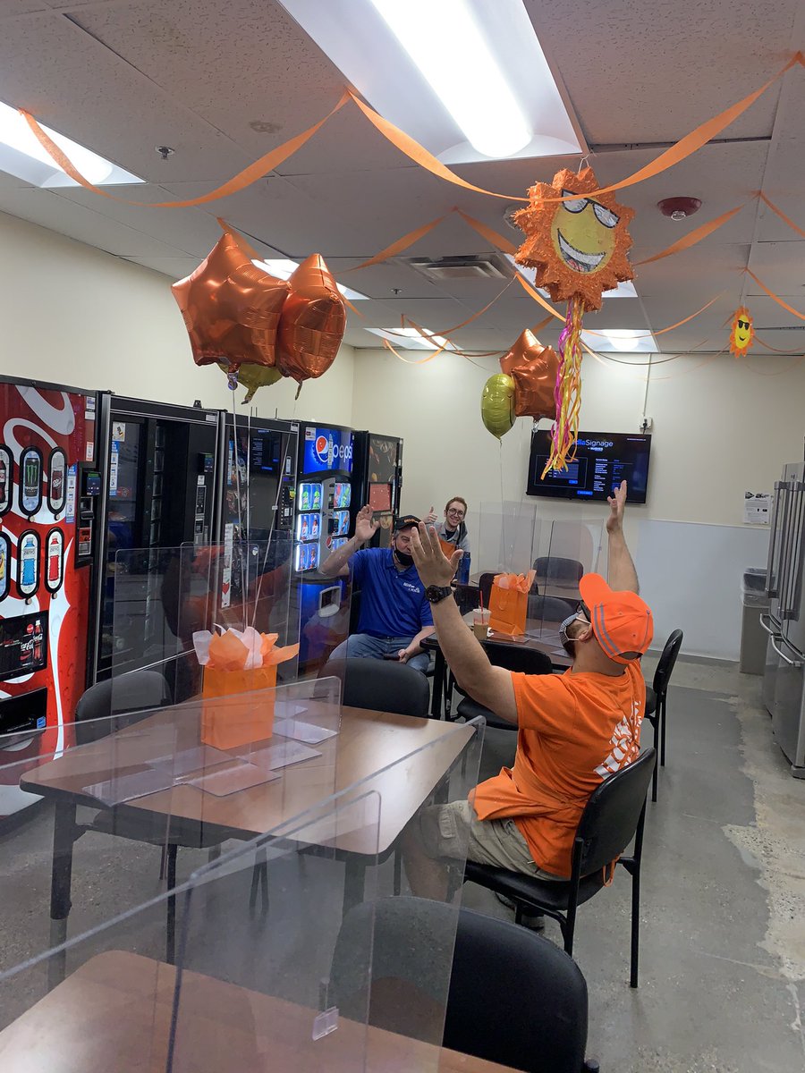 annie24647's tweet photo. It’s good to be orange # success sharing WOOHOO https://t.co/jUKpl8uy5p