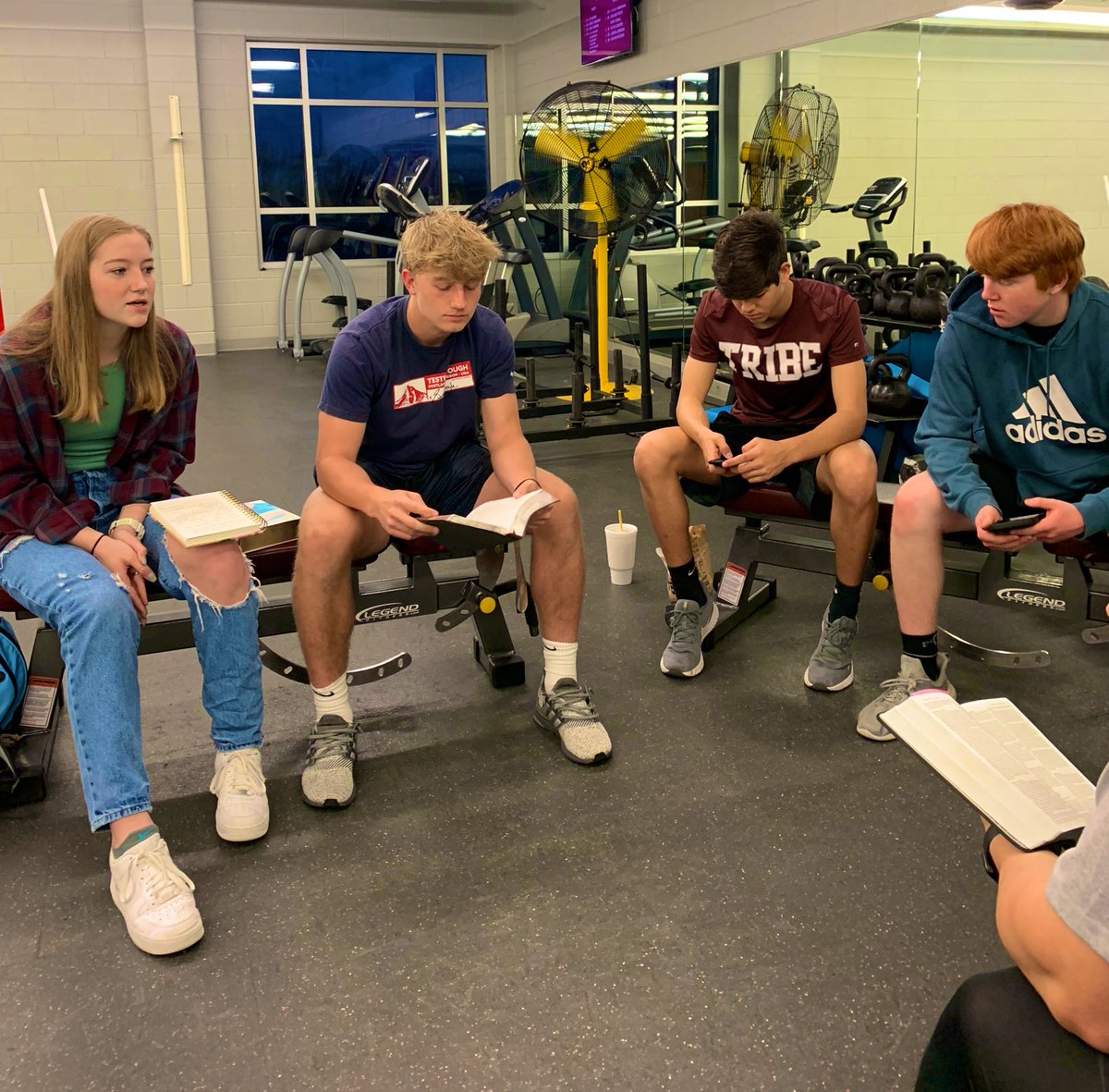 DB Football (@dbhs_fb) on Twitter photo Leadership at its finest. Our very own <a href="/HaydenSherer/">Hayden Sherer</a> leading @FCA_DB this morning! Great message! <a href="/KCS__Athletics/">Tribe Athletics</a> <a href="/KCS_DBHS/">Dobyns-Bennett HS</a> @KCS_District #RollTribe Leadership at its finest. Our very own <a href="/HaydenSherer/">Hayden Sherer</a> leading @FCA_DB this morning! Great message! <a href="/KCS__Athletics/">Tribe Athletics</a> <a href="/KCS_DBHS/">Dobyns-Bennett HS</a> @KCS_District #RollTribe