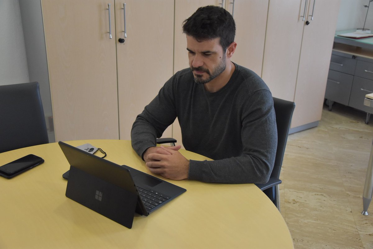 governpsip's tweet photo. 📢L’alcalde, @uri_roca  s’ha reunit telemàticament amb la @diba per conèixer l’estudi de viabilitat de la nova piscina coberta de Palau-solità i Plegamans. L’informe, elaborat per la consultora d’esport i lleure ITIK, es presentarà properament als veïns i veïnes de la vila. https://t.co/FPafqti7Hq