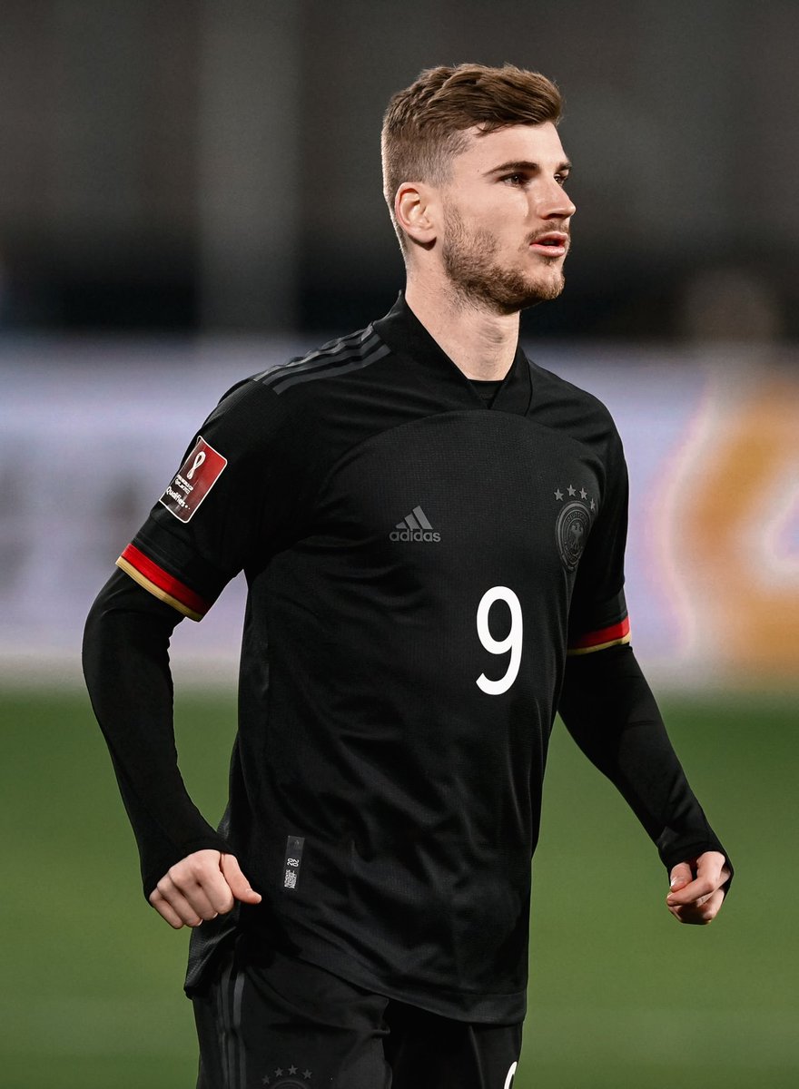 _FootballHQ_'s tweet photo. This Germany kit is my new favourite 🇩🇪
#Werner #Germany https://t.co/IjGZ7i6gpZ
