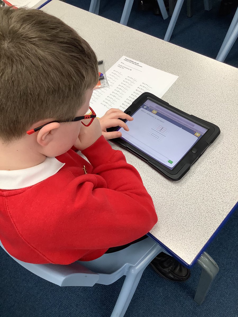 All_Saints_Sch_'s tweet photo. Year 4 have enjoyed using Maths Shed this morning! They have been identifying lines of symmetry and patterns 👏🏽 #MathsShed https://t.co/wtKZdXDtdb