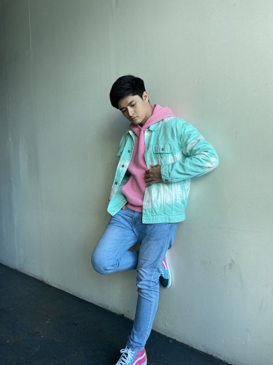 TheKeannEffect's tweet photo. Mint and Cotton Candy kinda Day.
π @BNYjns
π· @itsangelicalao
#TheSquad #SquadPlus #StarMagicPlus #TatakStarMagic #KeannJohnson #TikTokTikDanceChallenge #BNYJeans https://t.co/K8a4CN2wU5
