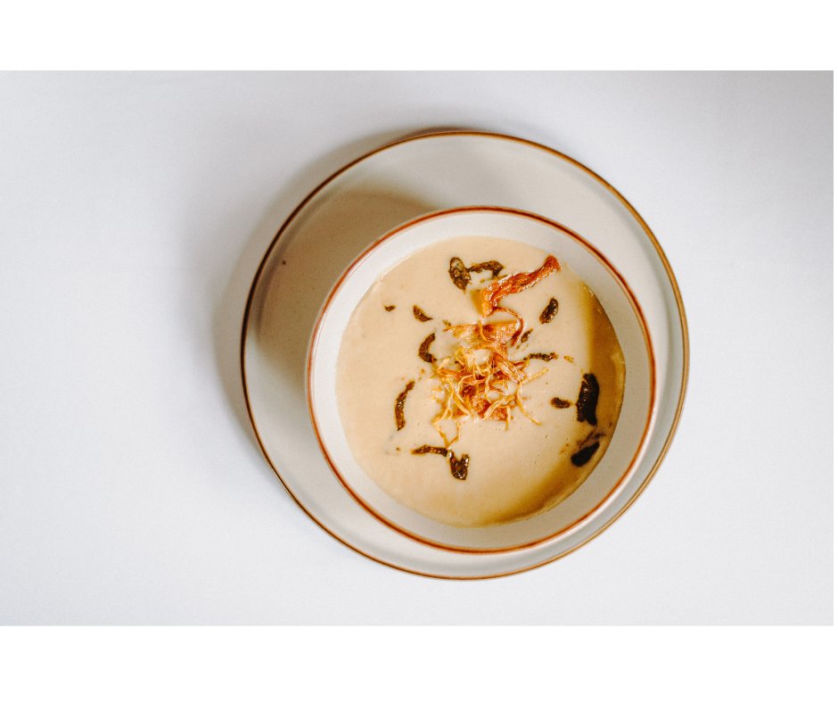 GeorgeHotel1860's tweet photo. Introducing our brand new April menu from The George Hotel. Lets take a closer look at each course
1 – THE SOUP - Smooth and creamy Jerusalem artichoke soup with chicken stock served with roasted pumpkin seed, sage and lemon sauce and topped with curried crispy ginger shavings. https://t.co/x6yfzmvOj4