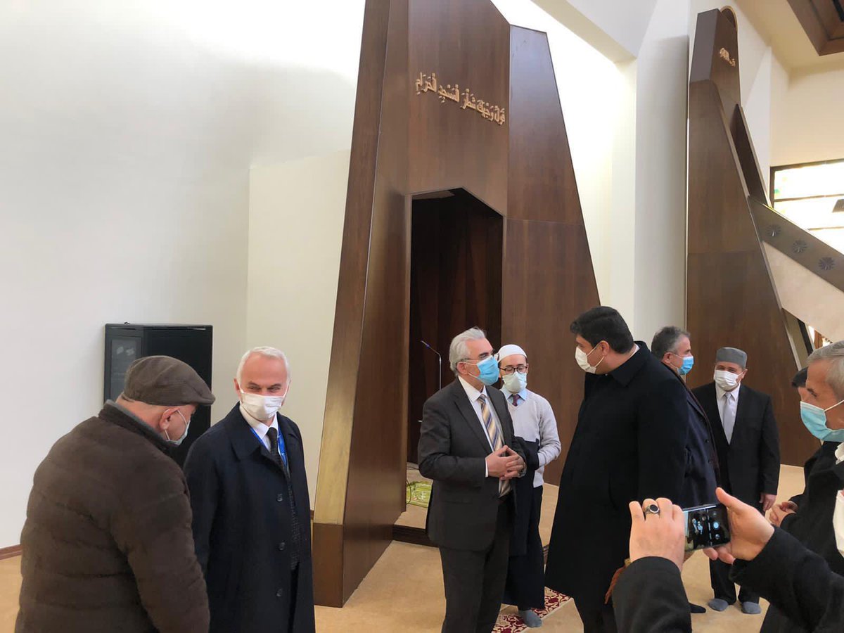 Cumhurbaşkanı Başdanışmanımız Ahmet Minder , Tusaş Genel Müdürü Temel Kotil ve Başkanımız Serhat Oğuz ‘a muhabbetleri için teşekkür ediyorum...
<a href="/serhatoguz06/">Serhat Oğuz</a> 
<a href="/Temel_Kotil/">Temel Kotil</a>