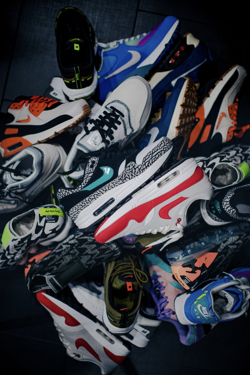 chrisdav1d's tweet photo. @snkr_twitr Wear what you like... #airmaxday https://t.co/TeuRD0I7yZ