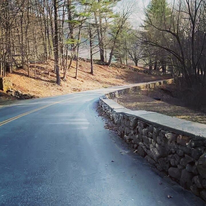 getoutandtrek's tweet photo. #friyay spring has sprung in the east... bike season is here!! 🥰🚴 #findyouradventure this weekend and #takeprideoutside 🌈

#biking #roadoflife #makeitqueer #youbelonghere #outandproud #lgbt #queer #diversitymatters #outandproud #gay #lesbian #bi #tra… https://t.co/ESm560jrJW https://t.co/6AuUbNAQ2I