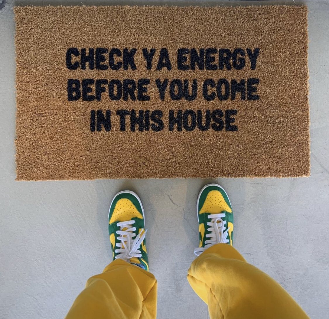 abrhythmjfk's tweet photo. If you need this foot mat like and retweet https://t.co/HMMAmiXekf
