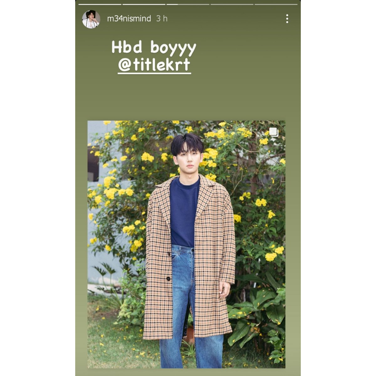 titlemyanmarfc's tweet photo. Birthday wishes from LBC boys ~ 
HBD TITLE ^ ^ 

#titlekrt
#HBD23TITLEKRT https://t.co/ZL651XemDb