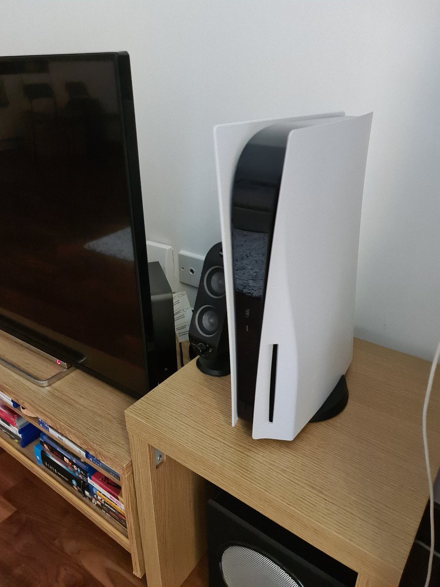 mattnapierr's tweet photo. This thing is unbelievably large https://t.co/DGJdKvxk7m