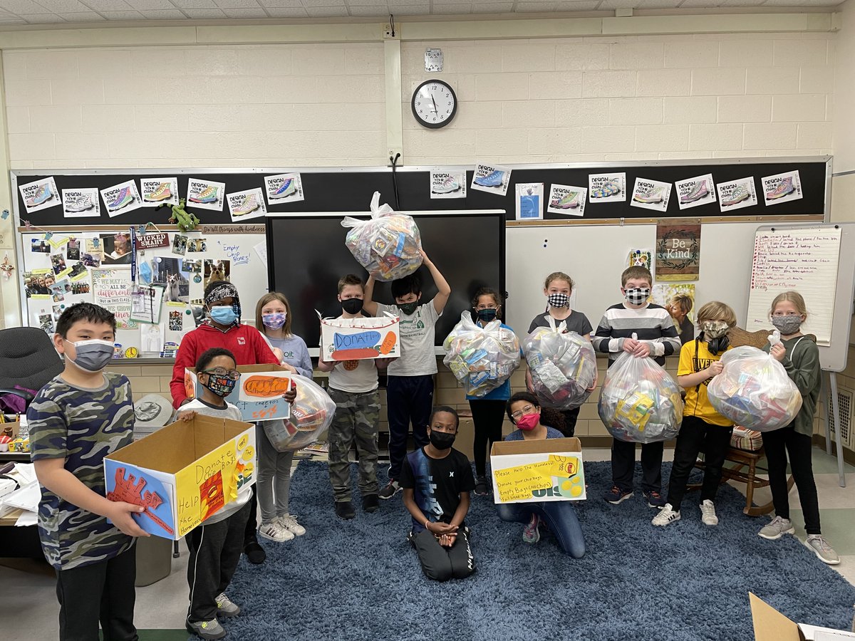 Howeys4th's tweet photo. We're excited to be wrapping up the Chip Bag Project! thanks to all @gpmonteith Tigers🐯, we collected a ton of foil-lined chip bags &amp; more! We appreciate @BetterMade donating chips, to help us raise $ for this important project! 👍 #givingback https://t.co/sf5t9VkSIu