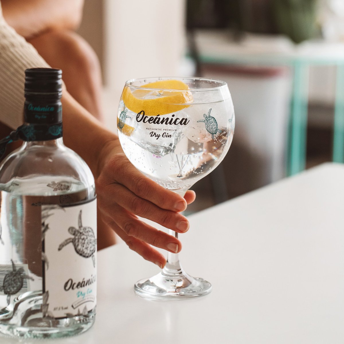 oceanicagin's tweet photo. We are ready for the weekend...and you? 😏🍸🐢 

#FelizViernesATodos #FelizFinDeSemana #ViveOceánica #Momentosquecuentan https://t.co/nRHhjs2GwH