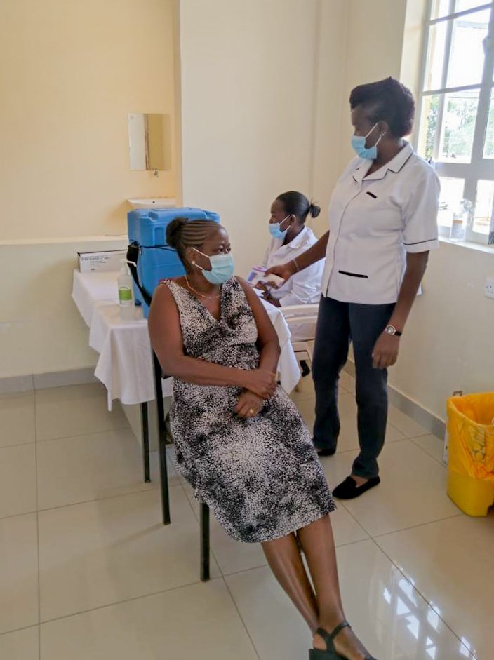 FirstLadyMKN's tweet photo. Received my first dose of AstraZeneca vaccine at the Mother and Child hospital in Makueni. I urge all to embrace the Covid-19 vaccination. As we face the third wave of the disease, let us relentlessly observe the MoH protocols like masking, sanitizing &amp; keeping social distance . https://t.co/aPGEJbxPbU