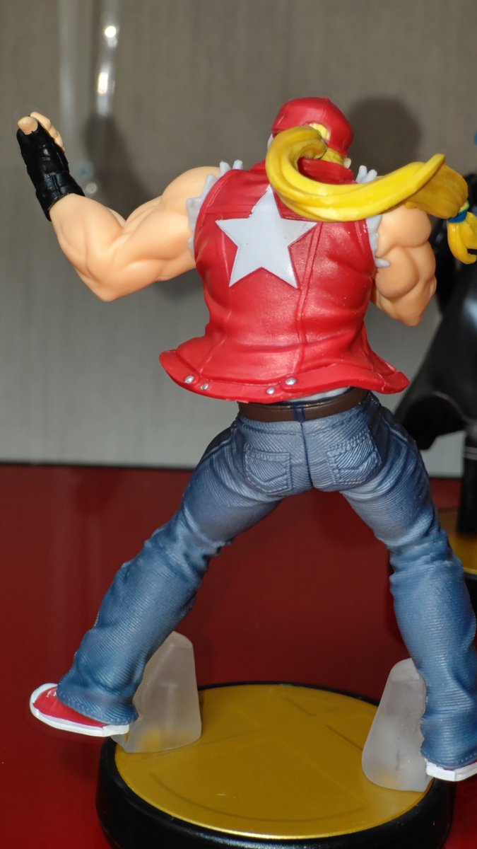 大乱闘スマッシュブラザーズ シリーズのamiibo テリー 3 26より発売 Twitterまとめ 江坂fans