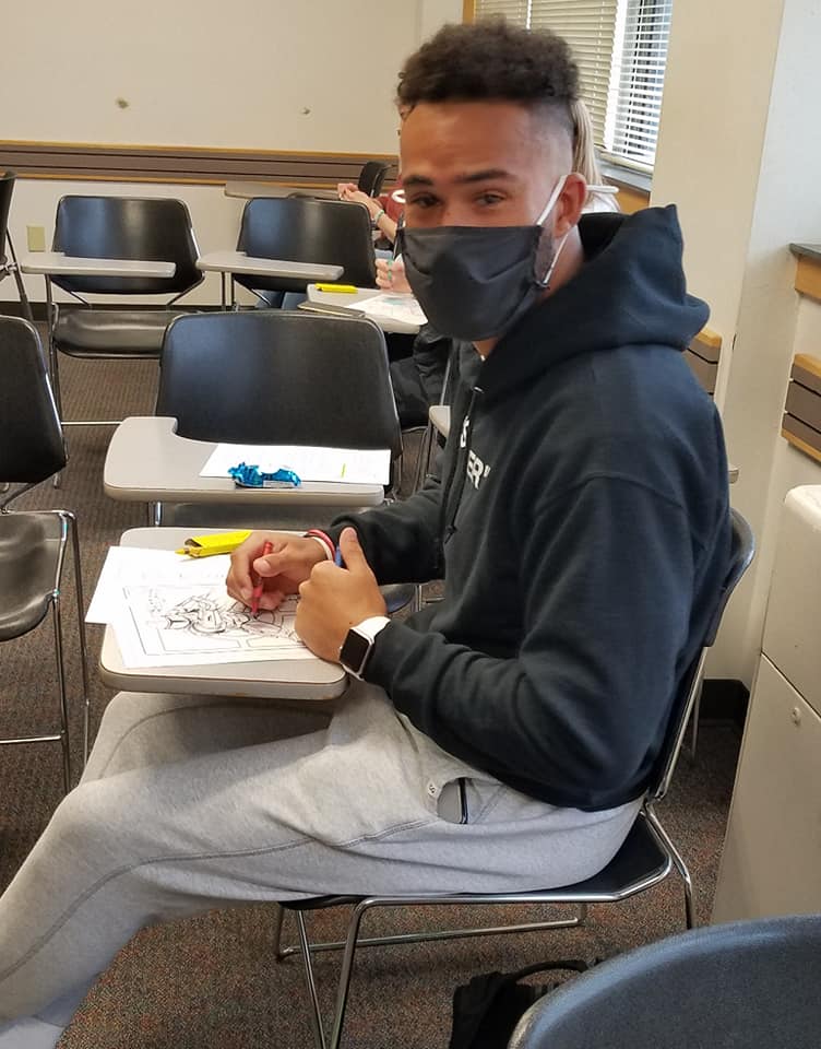 EsuCommProgram's tweet photo. Studies indicate students need healthy ways to diminish daily stress. #Comm research documents the crucial role of “play." Midterms seems an appropriate time to provide our @emporiastate students with bubbles, Play-Doh, and color sheets! #ESUCommProgram #StingersUp #CampusLife https://t.co/4p8BzDZEv3