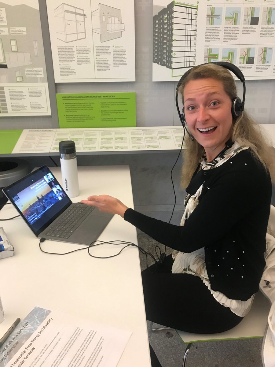 CircularWeek's tweet photo. Kicking of this Friday with @AMS_institute on the importance of data giving perspectives on measuring circular economy-lets use this for creating more circular cities!๐ณ๐๐ซ #Definingcircularityindicators #LearingfromtheNetherlands #CircularCityWeek #Fromdatatoinformation https://t.co/2ALLrbUDFX