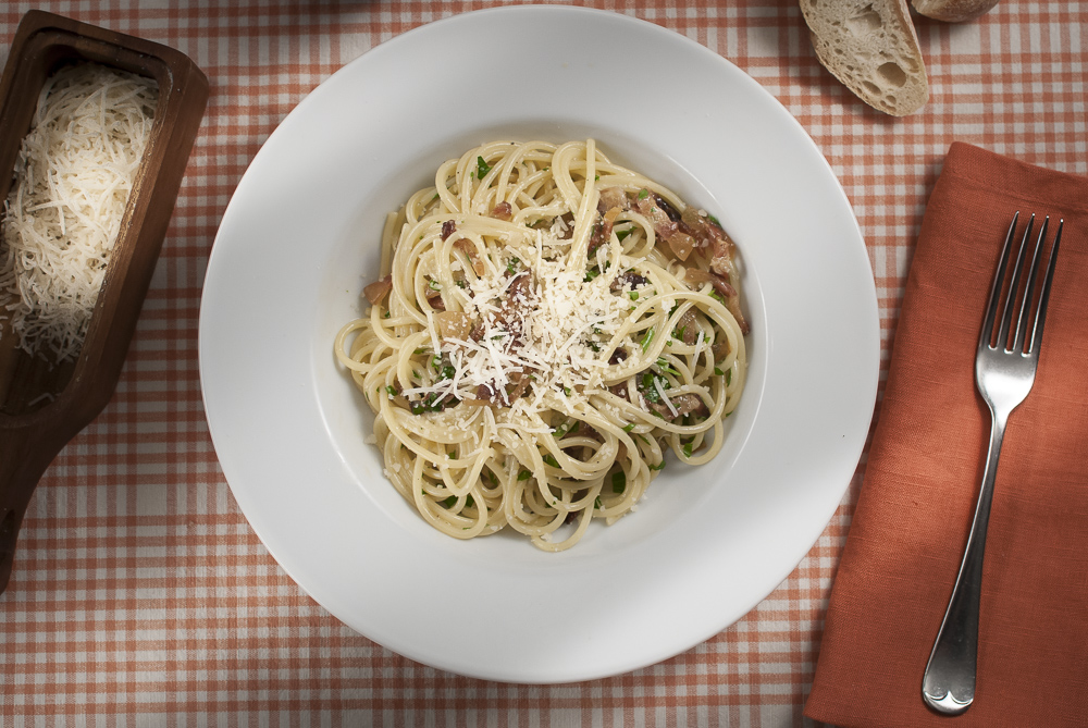 WhatDadCooked's tweet photo. Classic Spaghetti Carbonara for lunch today! Though no pancetta! Peas will have to do! https://t.co/9flTlFS78e via @whatdadcooked
#WhatDadCooked #Friday #Lunch #Recipe https://t.co/gjiuMOIwiY