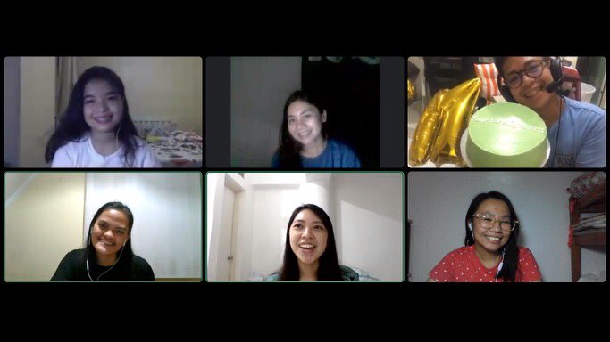 eggtoast_'s tweet photo. Guys... my SGD group mates are really the sweetest 😭😭😭 I was so touched. Wa jud ko ni expect ani. 

Thank you!! 💕

~ sumbagay na lang ta beh https://t.co/iGBiZap0Dd