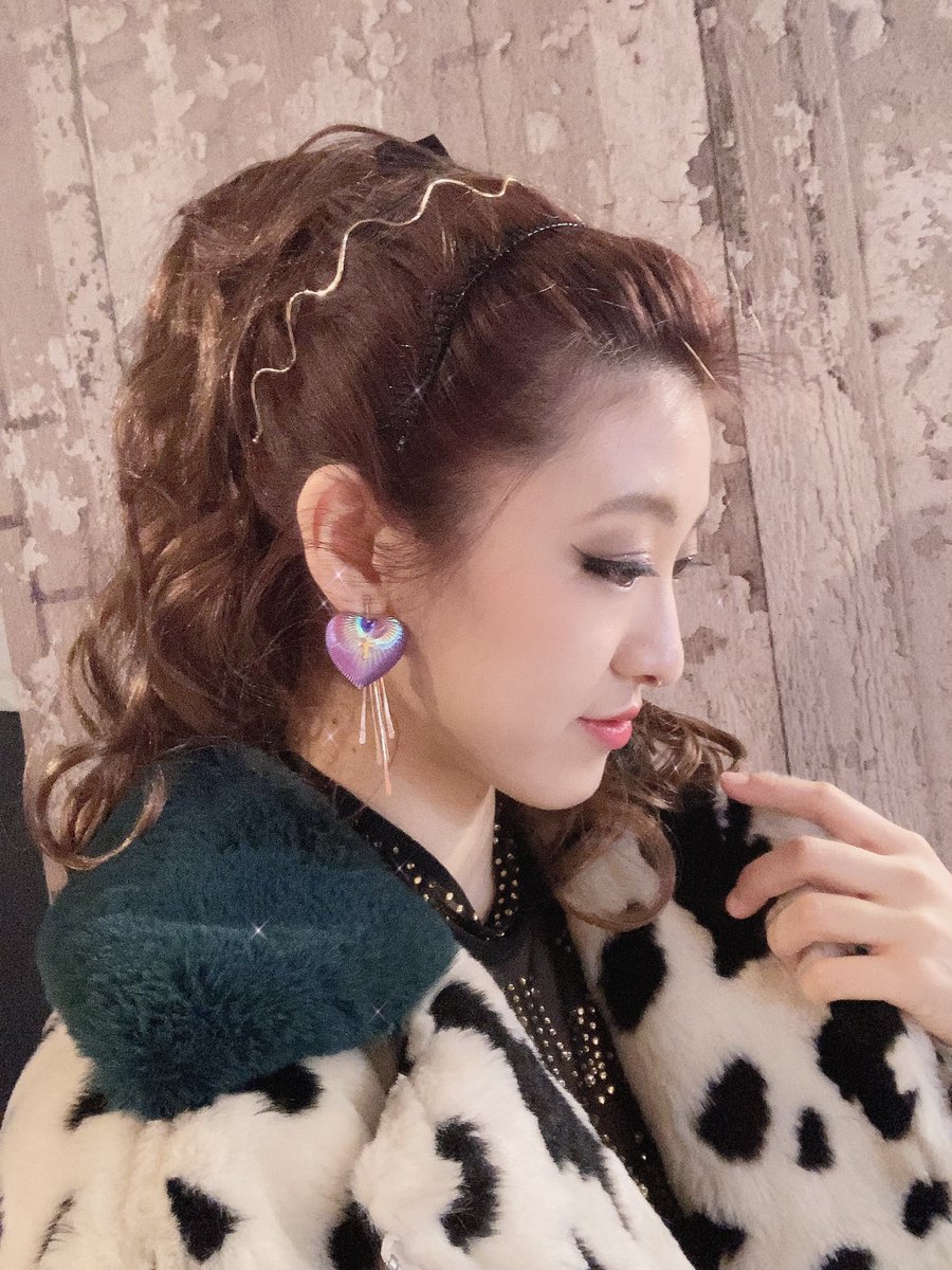 13treize1's tweet photo. こんなんプロムやんけとココイチ頑張った隠キャと安定の巻き付く方の海鮮です。#CoSAME #ちょパ服 https://t.co/zihZdzVbcs