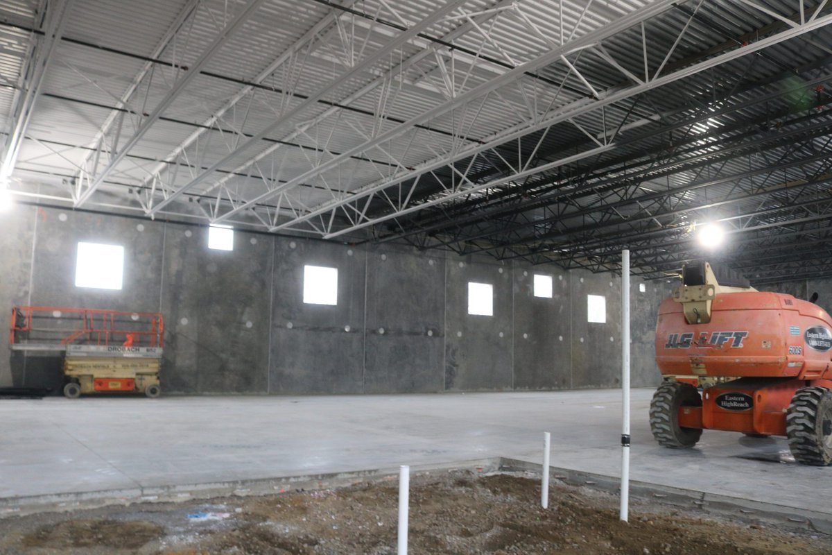 REDCOMLLC's tweet photo. It's definitely a #FeelGoodFriday at our Automotive Avenues project in Wall Township, NJ! We've recently made a lot of progress, including working on the plumbing, pouring the concrete floor, and painting the ceiling.
#GivingYourDreamsStructure #NJConstruction #NJDesignBuild https://t.co/huEee4X1oE