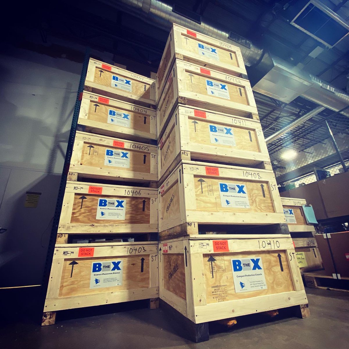 ThisIsAPIaudio's tweet image. CRATE EXPECTATIONS - These 10 BOX consoles are heading to our Chinese Distributor Budee this week, 
adding to another record-breaking month for THE BOX console.
#apiaudio #apiTheBOX #apiTheBOXconsole #apiconsole