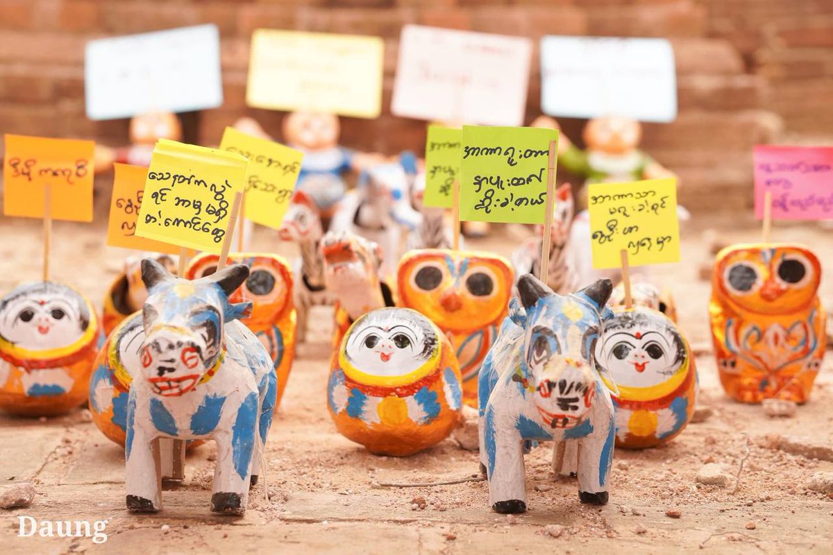 muangnu2's tweet photo. Myanmar traditional paper toy protest in @UNESCO World Heritage Bagan.

INTERNET DARK ERA
#WhatsHappeningInMyanmar  #Mar26Coup https://t.co/pZYv83yVR6