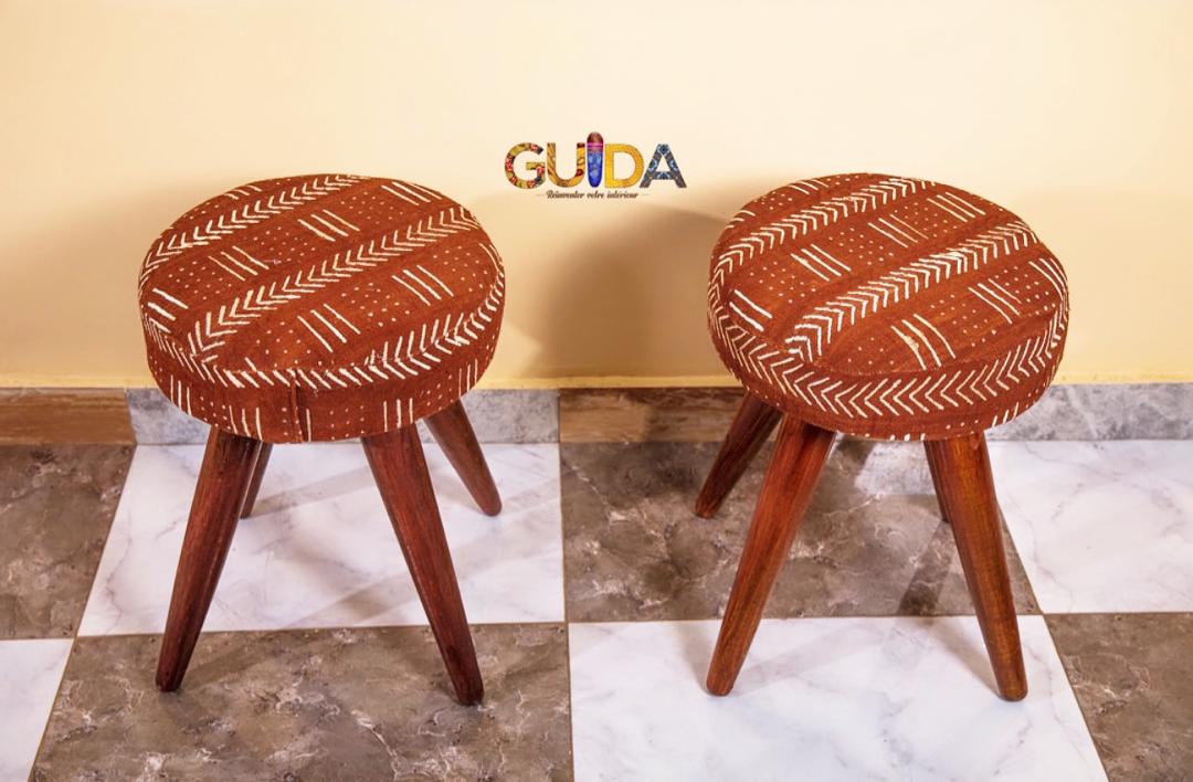 nouvelle collection nomée « BALAGRO » qui signifie dans ma langue paternel #voyage,BALAGRO dont la matière principale est cette fois ci le #BOGOLAN , ce #pagnetissé venu de pays de la sous région est désormais disponible en boutique pour une #décoafricaine chic et raffinée