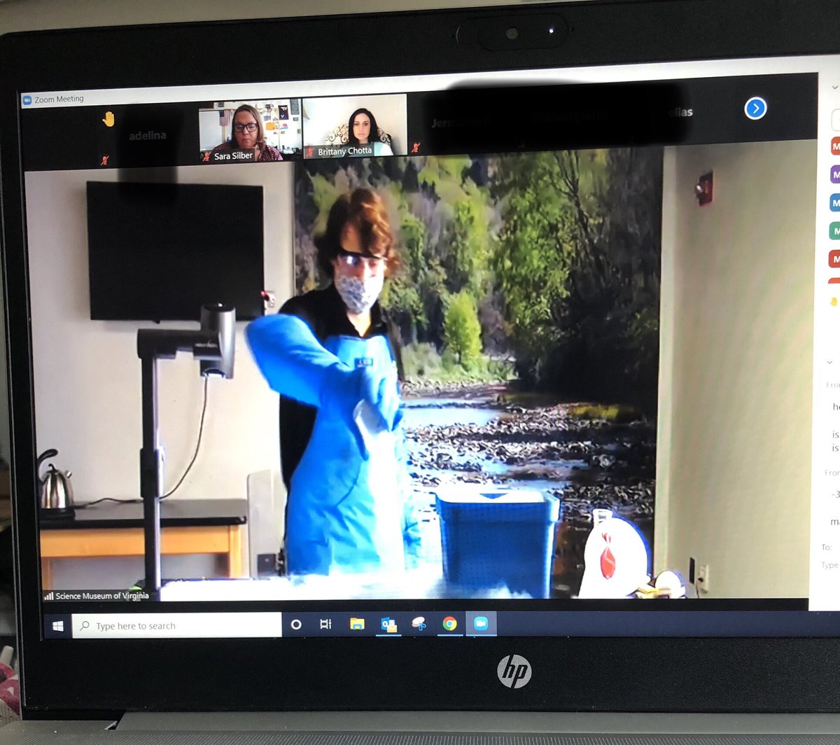 This is an awesome virtual field trip to the Richmond Science Museum🧪🌡Thank You <a href="/miss_quinty5th/">Miss Quinty</a> @__MrsBurton <a href="/MPEScougars/">Manassas Park Elementary School</a> #mpProjectUP