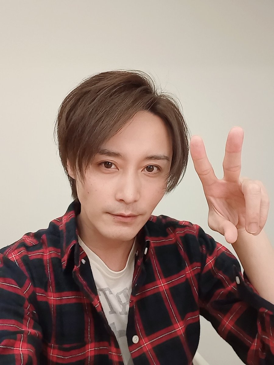 徳山秀典 S Tweet 配信視聴ありがとうございました 沢山のお便り コメント やっぱりみんな優しいなぁ Trendsmap