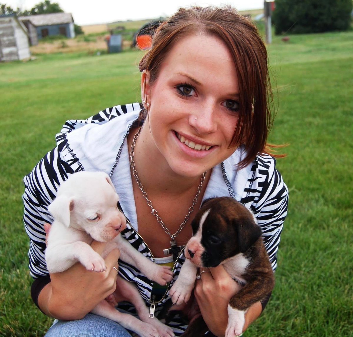 LenaHowland's tweet photo. My heart is here today. 💜 @ABC2020 #HelpFindKelsie https://t.co/o3jRhc1gLn