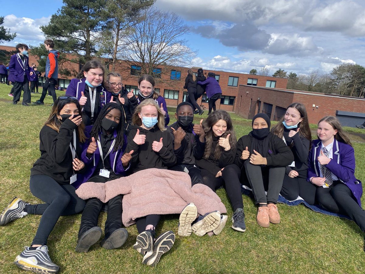hbrownaatrustc1's tweet photo. What a fabulous end to the week a friendly year 8 footy match and lovely group cheering them on. #footyfun#year8areamazing https://t.co/Tez75rqbXz