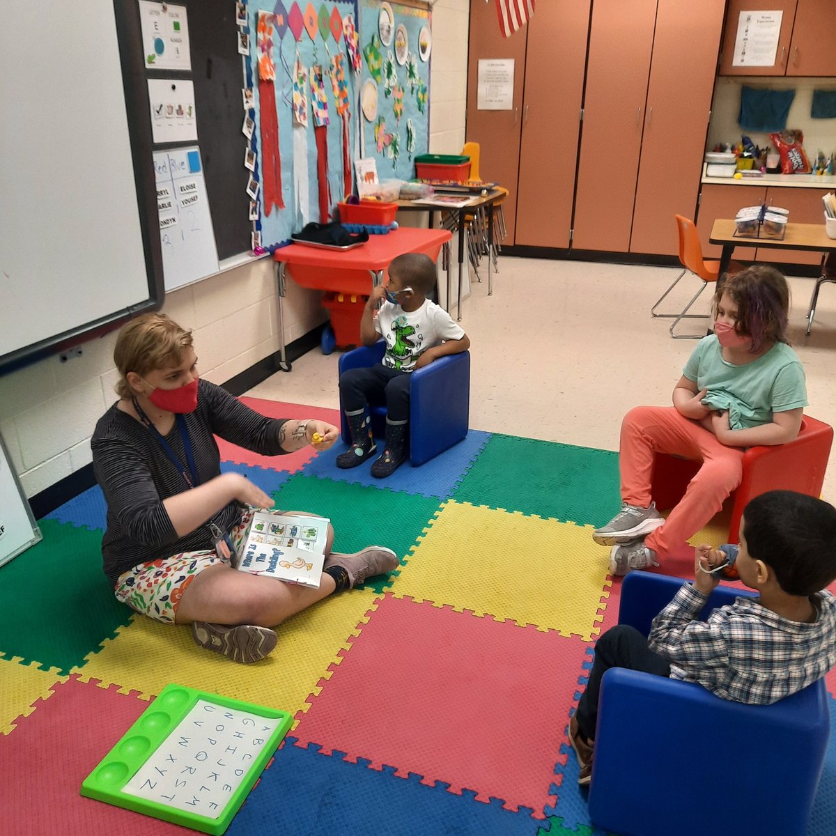 Lesley Harris (@ceclaprincipal) on Twitter photo Today is school visit Friday! Stops at Wells, Curtis and Bellwood today! Love my job! #oneccps <a href="/CCWellsElem/">C.C. Wells Elementary</a> <a href="/HeadStartCCPS/">CCPS Head Start</a> <a href="/CCPSPreschool/">CCPS_Preschool</a> Today is school visit Friday! Stops at Wells, Curtis and Bellwood today! Love my job! #oneccps <a href="/CCWellsElem/">C.C. Wells Elementary</a> <a href="/HeadStartCCPS/">CCPS Head Start</a> <a href="/CCPSPreschool/">CCPS_Preschool</a>