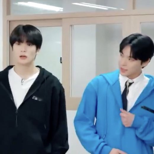 ❥ อีเมี้ยน | • 𝗺𝗶𝗮𝗻𝗯𝗮𝗯𝗲 •∙☁︎ tweet media