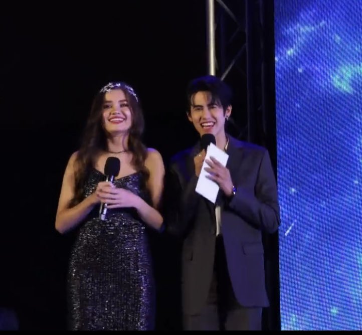 winlixliliyelow's tweet photo. We really need a series where they star in,Please phi @aloneww
#YniverseAwards2020 
#YatchSammy https://t.co/st0wHgZGqg
