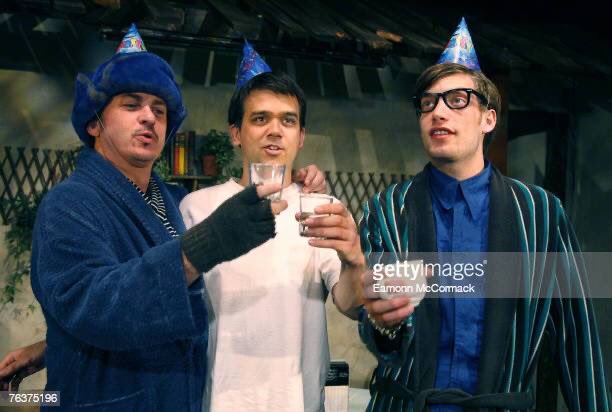TeamShaneRichie's tweet photo. @ruth_clark @realshanerichie American classics ‘Lone Star and Private Wars’ - 2007 with the impressive @JamesJagger & #WilliamMeredith. Great cast! Wonderful tiny theatre! @realshanerichie was superb! More fantastic character stage roles. He’s so underrated as an actor. @KingsHeadThtr #Islington #ShaneRichie https://t.co/EeTEn6Zion