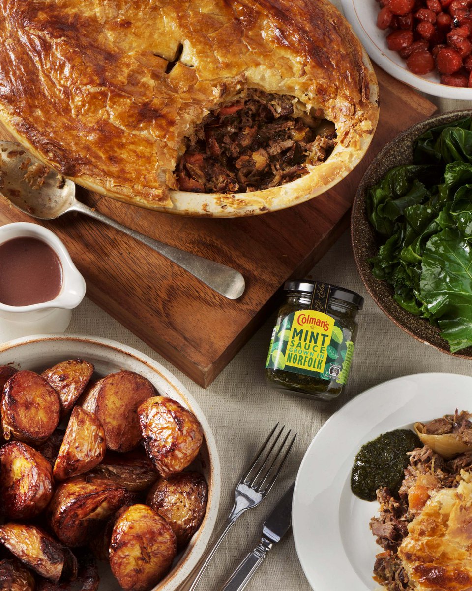 theblackfarmer's tweet photo. With plenty to feed a #family of up to 6 , my #LimitedEdition #EasterBox is a great addition for the coming festivities.
Buy via ๐ฒ https://t.co/HaY2IQ1Frz
#theblackfarmer #colmans #easterbox #foodbox #farmshop #homedelivery #homecooking #familytime #family #buybritish https://t.co/zrMZl7qNiY