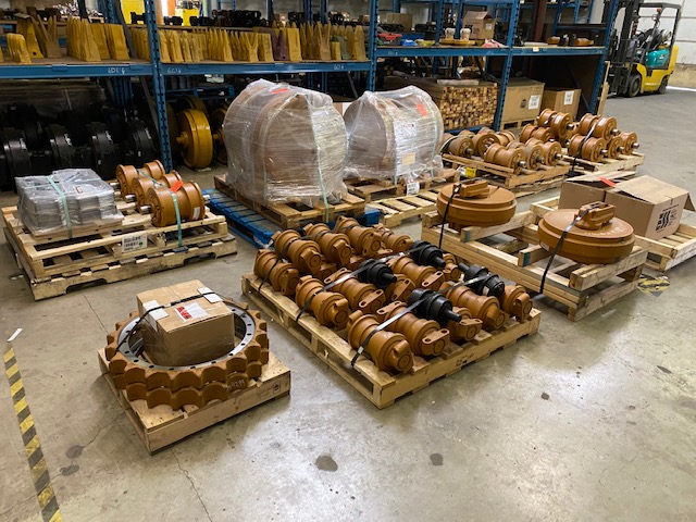 ESS1946's tweet photo. "ESS Delta making sure that they keep customers rolling"
#Undercarriage Parts ready for shipping from our Delta BC branch.
#construction #ESS #Delta #berco #undercarriage #excavatorparts #dozerparts #allmakesallmodels https://t.co/1w8eiF3k85