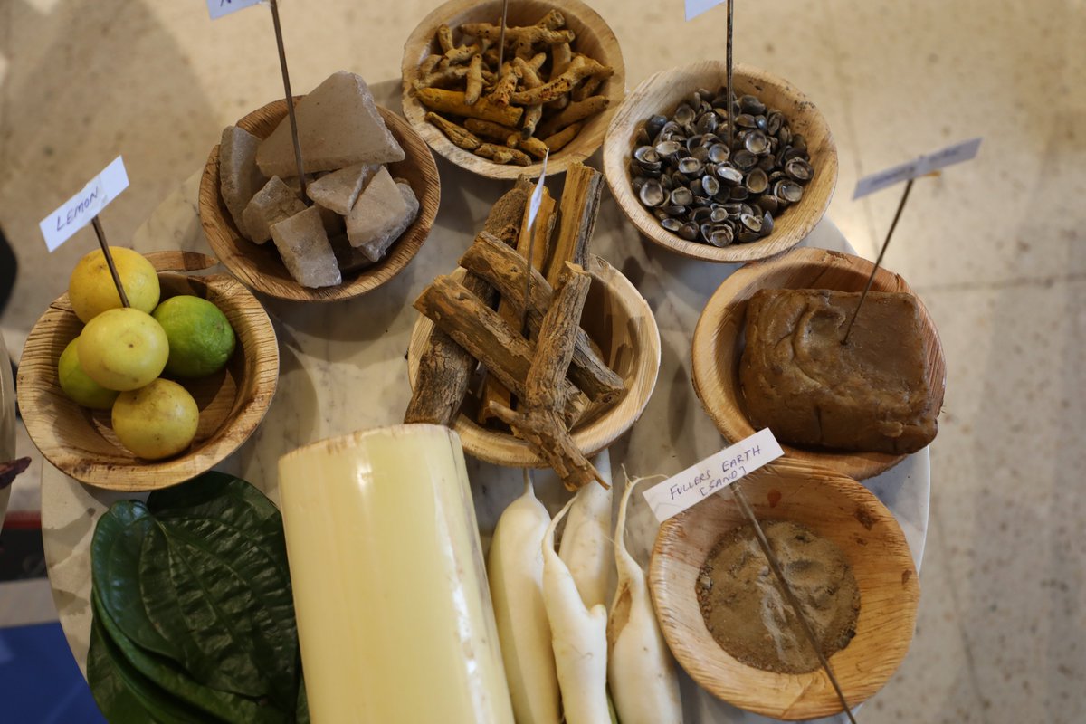 ConnectIHMC's tweet photo. Leaves and stems ; Twigs and prunings ; Flower heads ; Barks ; Roots ;  Outer skins, hulls and husks ;  Heartwoods and wood shavings ; Berries and seeds ; Lichens ; Insect dyes are all used to make #naturaldyedclothing. Here is a display of the natural Mordants used. https://t.co/Wl47c9rkY1