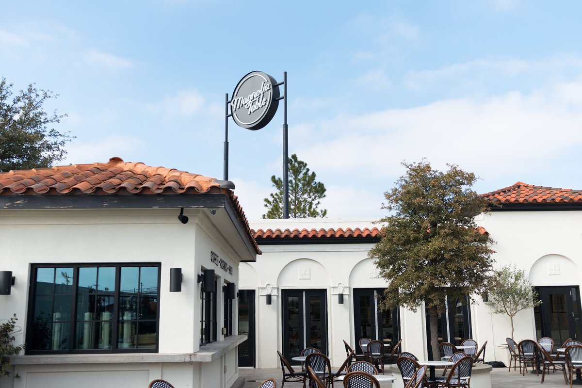 magnoliatable's tweet photo. Blue Texas skies...and a slice of pie. 😍  #MagnoliaTable https://t.co/VKKxG9cVIV