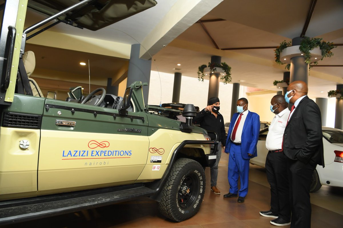 ToskKenya's tweet photo. Our Guest of Honor Ethiopian Ambassador to Kenya Siraj Rashid Jundi's arrival at @MovenpickNRB
#Tosk #Toskenya #TusongeMbelePamoja #IsuzuKenya #RsaKenya #ZuruNaKWS #KWSkenya #SettingThePace #magicalkenya #tembeakenya #versatilephotographers #ttk 
@IsuzuKenya @kwskenya https://t.co/085hD9ZoZL