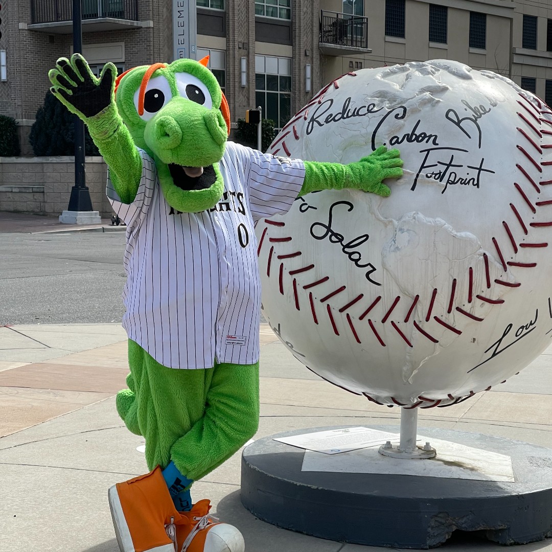 CampLUCK1's tweet photo. We're kicking off Challenge #4 today! Anyone who raises or donates $100 from 3/26-3/29 will be entered to win a Bike LUCK prize pack with goodies from our sponsors! New and existing participants are both eligible. @CLTKnightsHomer @KnightsBaseball https://t.co/sXFlnkqHfg