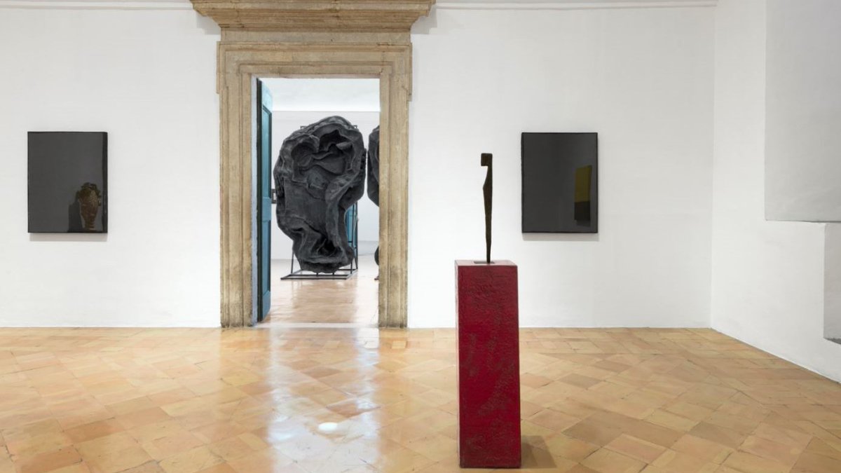 VillaMedicis's tweet photo. ⭐ Suivez l'artiste #JohanCreten pour une déambulation à travers son exposition "I Peccati".

Jusqu'au 23 mai 2021 à la @VillaMedicis, sous le commissariat de Noëlle Tissier.
#IPeccati @galerieperrotin @AlmineRech 

➡ https://t.co/jPJlvPpQ32

© Gerrit Schreurs https://t.co/lgvP6dWuRT