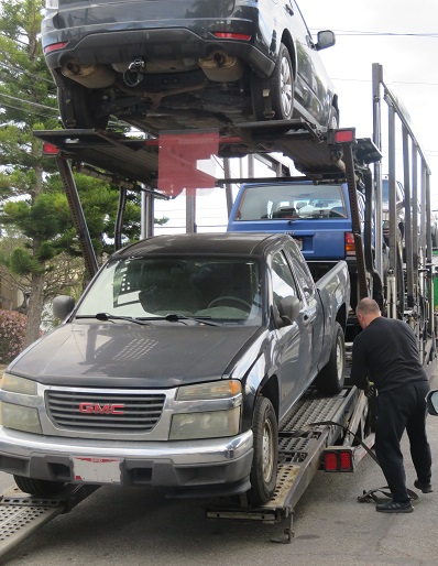 LordOfWalteria's tweet image. THE LAST ROAD TRIP
The '06 GMC with 250,000+ miles on the odometer is hitching on this, her 23rd and final, cross-country trek. The Rockies and desert are too much of a challenge. She'll live out the rest of her days on the #Firelands of northern #Ohio. See ya soon, old friend!