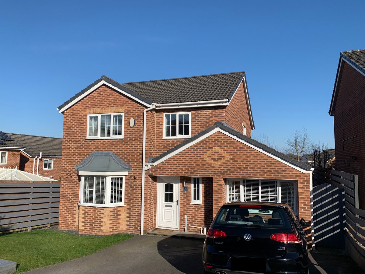 CompliantEpc's tweet image. Domestic EPC🟢
The team continue working hard💪
Property in New Tupton earlier this week📍
An early 2000s cavity construction🧱
Covering an area of 117m📏
Secured it an EPC rating of C💚
———————————————————
#sap #epc #energy #cleanenergy #energyefficiency #clean #hardwork #friday