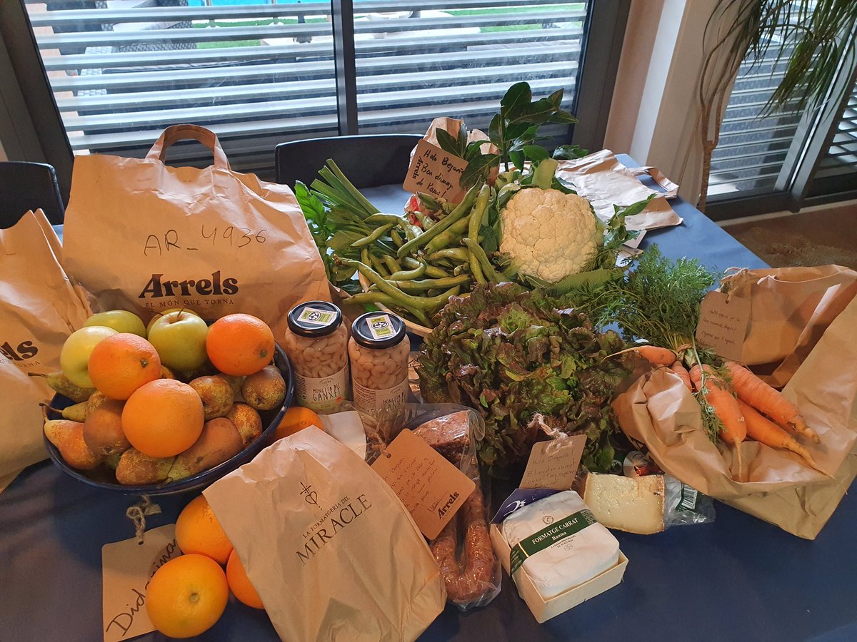 BToldraP's tweet photo. Superades amb escreix les meves espectatives.Quin goig de productes! Moltes gràcies per fer-ho possible. Endavant! @mercatarrelscat https://t.co/w8QYlKi18q
