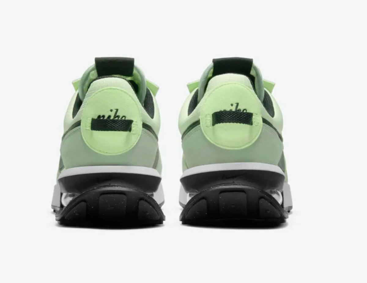 SneakerCon's tweet photo. TODAYS DROP! Air Max Pre-Day Liquid Lime #airmax #liquidlime #sneakercon #sneakers https://t.co/4d2pqRK2kS
